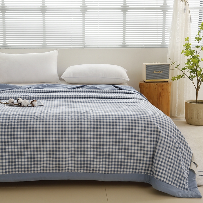 91家纺网 家纺一手货源 找家纺 凡客家居 2024新款无印风水洗棉新疆棉花夏被夏凉被空调被 蓝小格