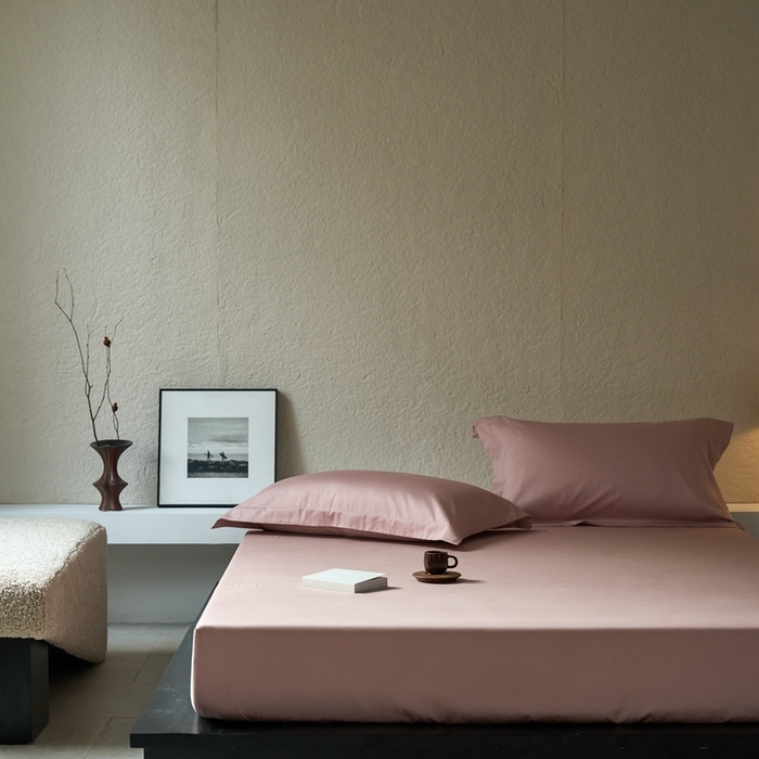 91家纺网 家纺一手货源 找家纺 秀色家纺 2025新款高端酒店50支贡缎长绒棉床笠单件纯棉全棉贡缎可裸睡单双人床上用品 梦易-玉颜粉