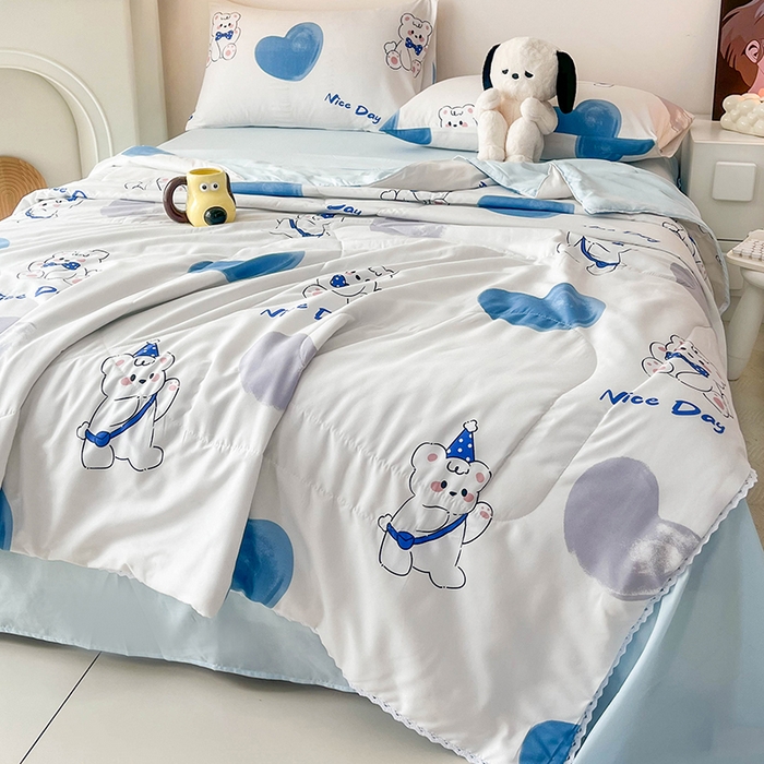 91家纺网 家纺一手货源 找家纺 倾慕家纺 新款A类小清新水洗棉小花边夏被系列 北极熊