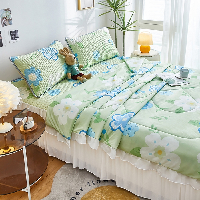 91家纺网 家纺一手货源 找家纺 爱上家居 2024新款印花凉席床裙床单款夏被-床裙款 小绿花