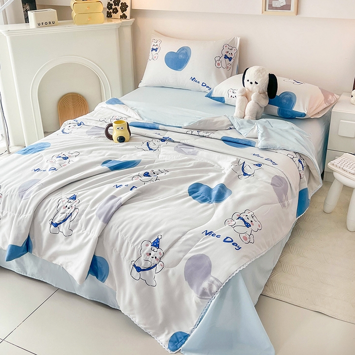 91家纺网 家纺一手货源 找家纺 倾慕家纺 新款A类小清新水洗棉小花边夏被系列 北极熊