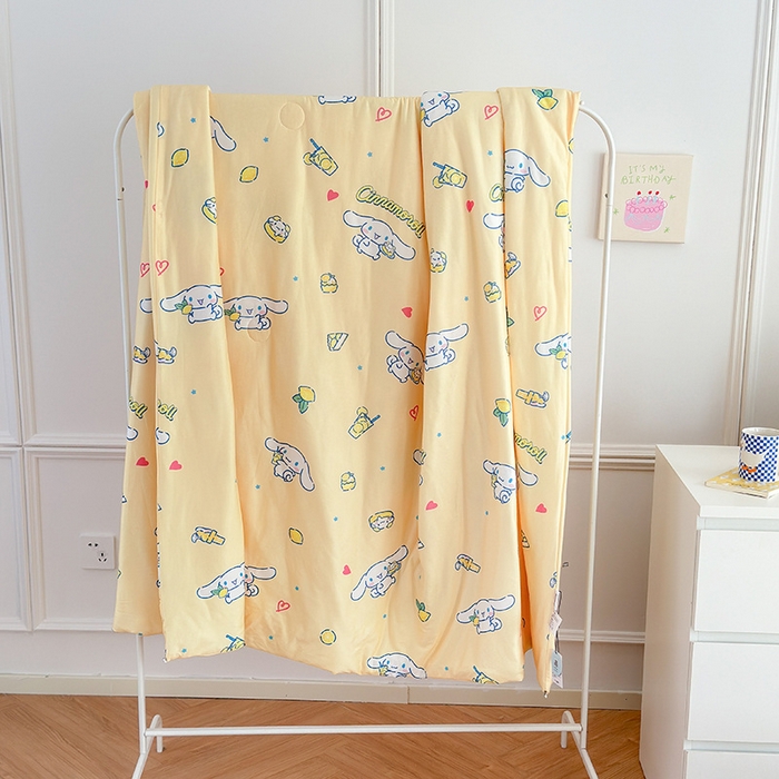 91家纺网 家纺一手货源 找家纺 博雅 2024新款三丽鸥正版系列A类牛奶丝软糯针织棉大豆纤维夏被 针织棉（带防伪标）柠檬玉桂狗