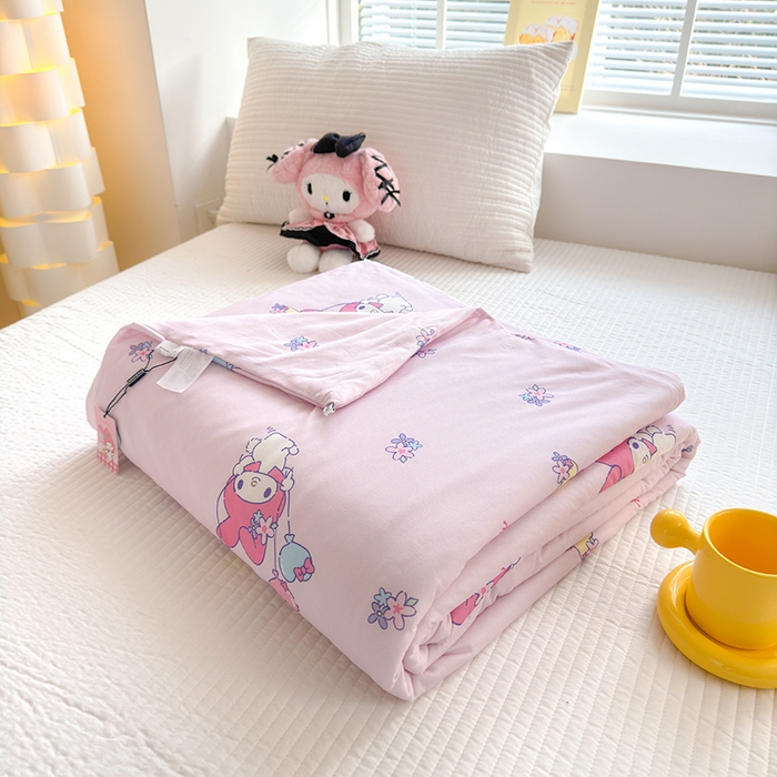 91家纺网 家纺一手货源 找家纺 博雅 2024新款三丽鸥正版系列A类牛奶丝软糯针织棉大豆纤维夏被 针织棉（带防伪标）气球美乐蒂