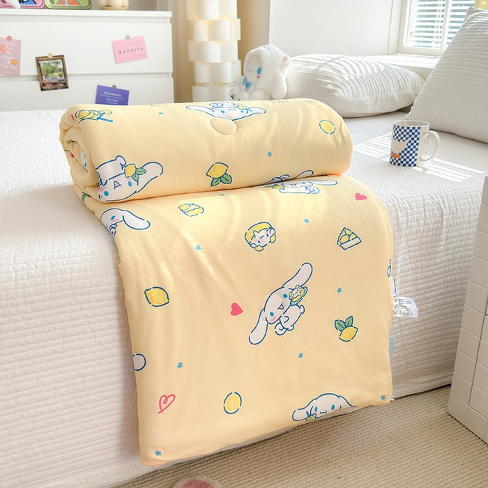 91家纺网 家纺一手货源 找家纺 博雅 2024新款三丽鸥正版系列A类牛奶丝软糯针织棉大豆纤维夏被 针织棉（带防伪标）柠檬玉桂狗