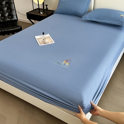 91家纺网 家纺一手货源 找家纺 （总）北辰 2024新款A类小鹿水洗棉刺绣床笠