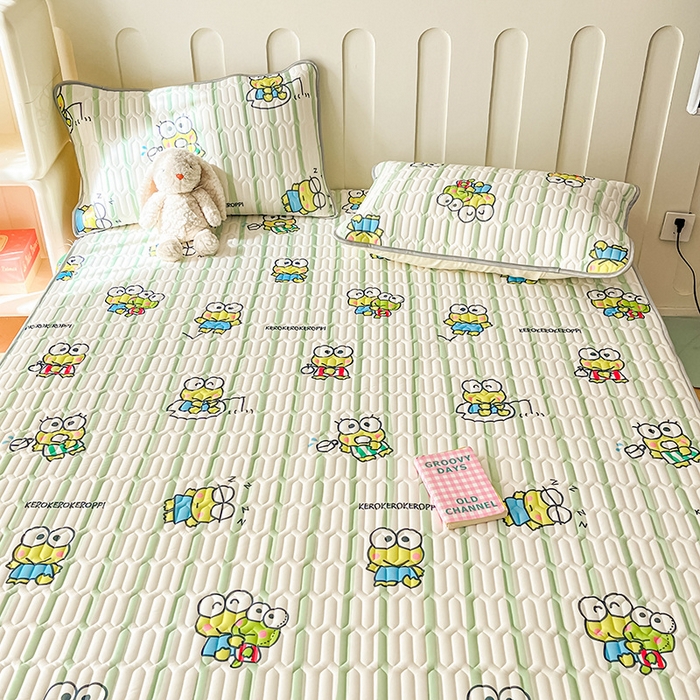 91家纺网 家纺一手货源 找家纺 金爱家 2024新款A类三丽鸥高品质可组合凉感丝乳胶席牛奶丝针织棉软糯夏被四件套 乳胶席-夏日大眼蛙