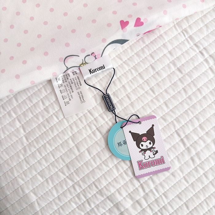 91家纺网 家纺一手货源 找家纺 博雅 2024新款三丽鸥正版系列A类牛奶丝软糯针织棉大豆纤维夏被 针织棉（带防伪标）甜筒库洛米