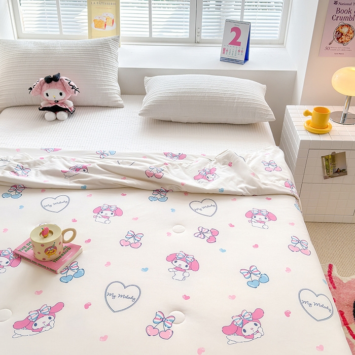 91家纺网 家纺一手货源 找家纺 博雅 2024新款三丽鸥正版系列A类牛奶丝软糯针织棉大豆纤维夏被 针织棉（带防伪标）樱桃美乐蒂