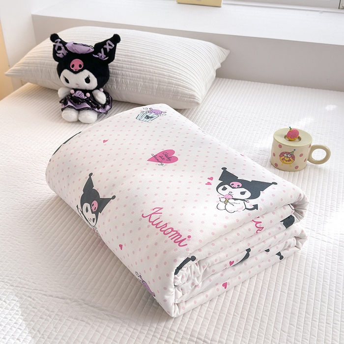 91家纺网 家纺一手货源 找家纺 博雅 2024新款三丽鸥正版系列A类牛奶丝软糯针织棉大豆纤维夏被 针织棉（带防伪标）甜筒库洛米