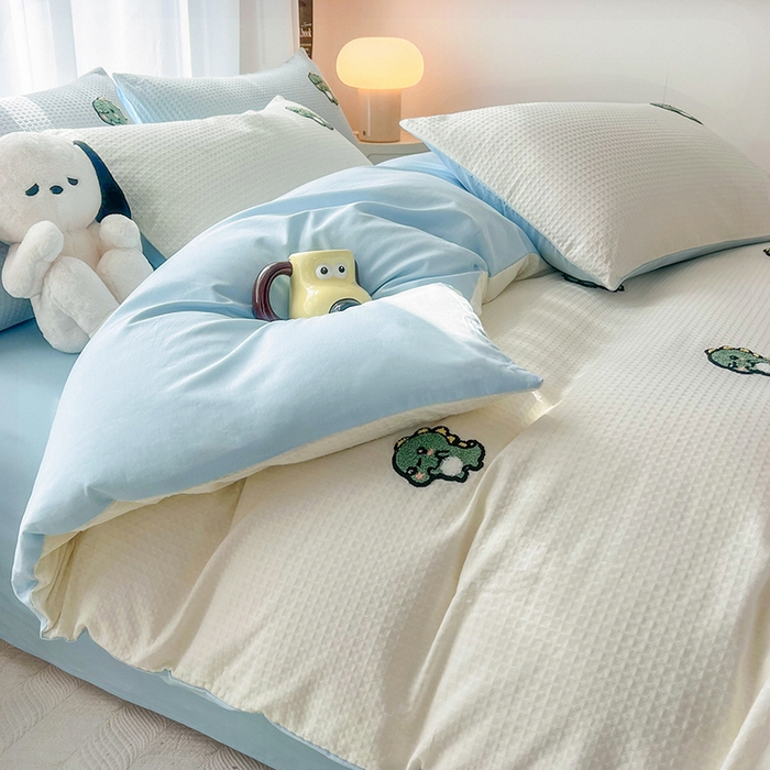 91家纺网 家纺一手货源 找家纺 慕尚 2025新款全棉华夫格毛巾绣四件套 恐龙之王白蓝