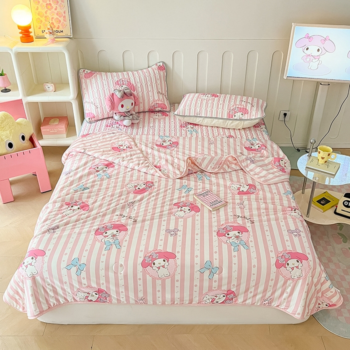 91家纺网 家纺一手货源 找家纺 金爱家 2024新款A类三丽鸥高品质可组合凉感丝乳胶席牛奶丝针织棉软糯夏被四件套 乳胶席-粉粉美乐蒂