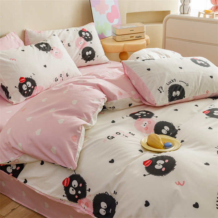 91家纺网 家纺一手货源 找家纺 红粉佳人家纺  2024新款纯棉卡通小清新四件套及单品 开心煤球-1