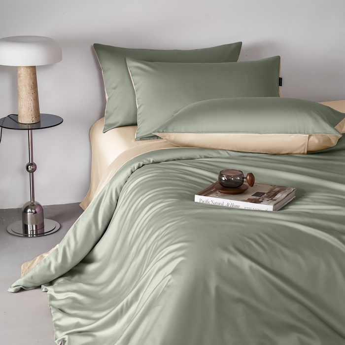 91家纺网 家纺一手货源 找家纺 秀色家纺 2025新款轻奢60支贡缎高支贡缎长绒棉全棉四件套简约纯色床上被套床单床笠式 米朵-琉璃+香槟金