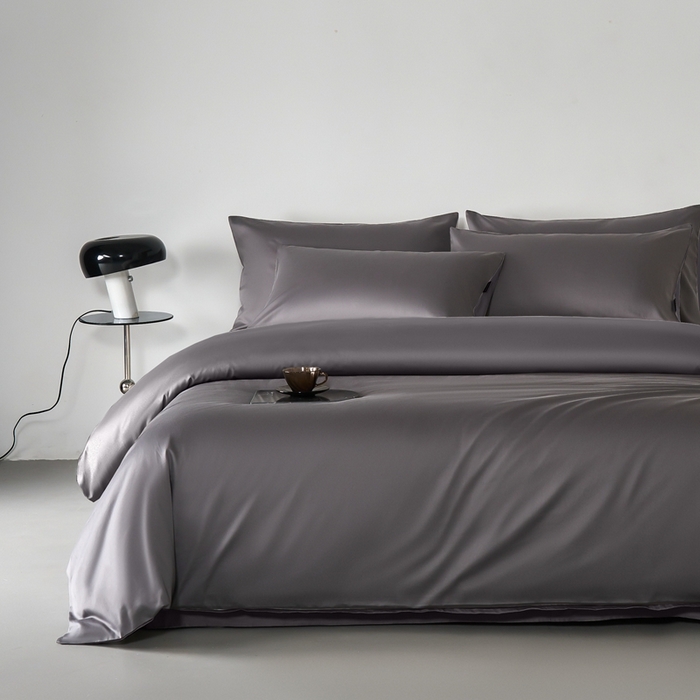 91家纺网 家纺一手货源 找家纺 秀色家纺 2025新款轻奢60支贡缎高支贡缎长绒棉全棉四件套简约纯色床上被套床单床笠式 米朵-雅士灰