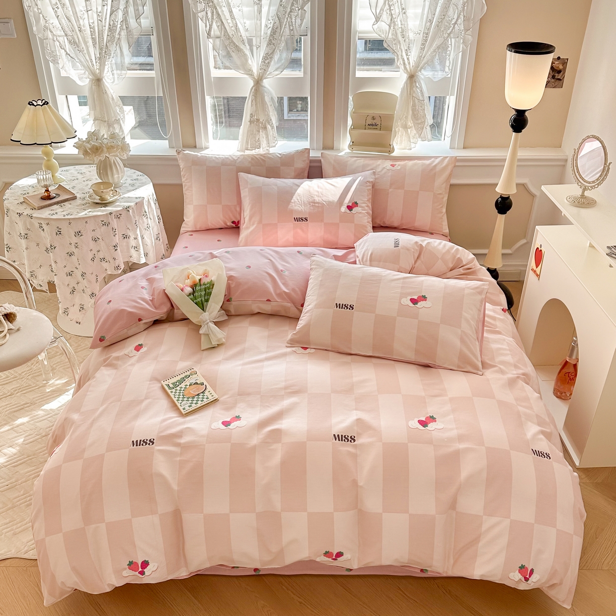 91家纺网 家纺一手货源 找家纺 晨希家居 2024新款小清新全棉印花四件套 草莓派