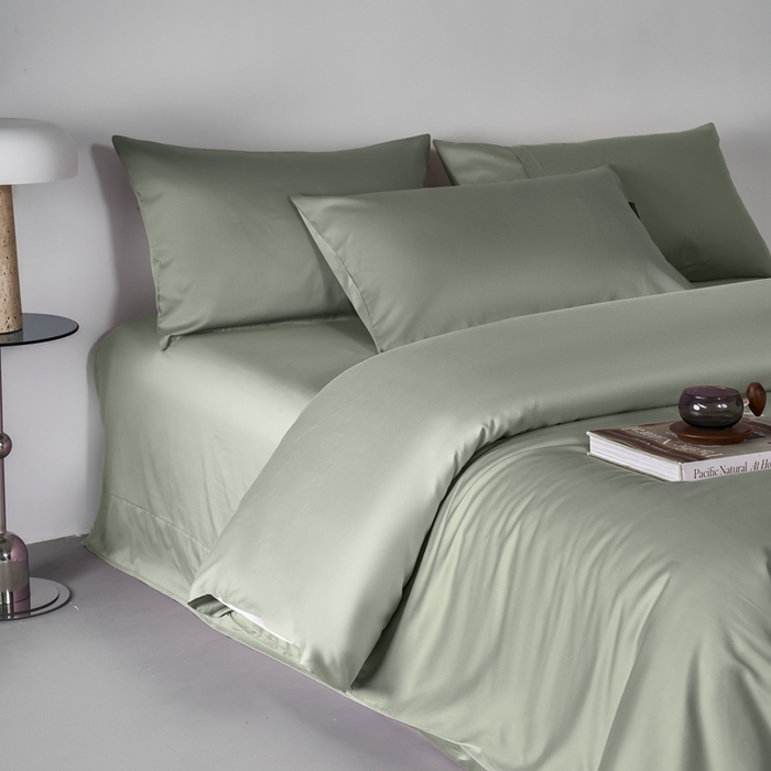 91家纺网 家纺一手货源 找家纺 秀色家纺 2025新款轻奢60支贡缎高支贡缎长绒棉全棉四件套简约纯色床上被套床单床笠式 米朵-松绿