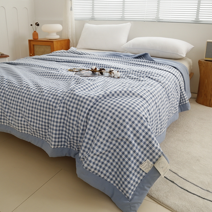 91家纺网 家纺一手货源 找家纺 凡客家居 2024新款无印风水洗棉新疆棉花夏被夏凉被空调被 蓝小格