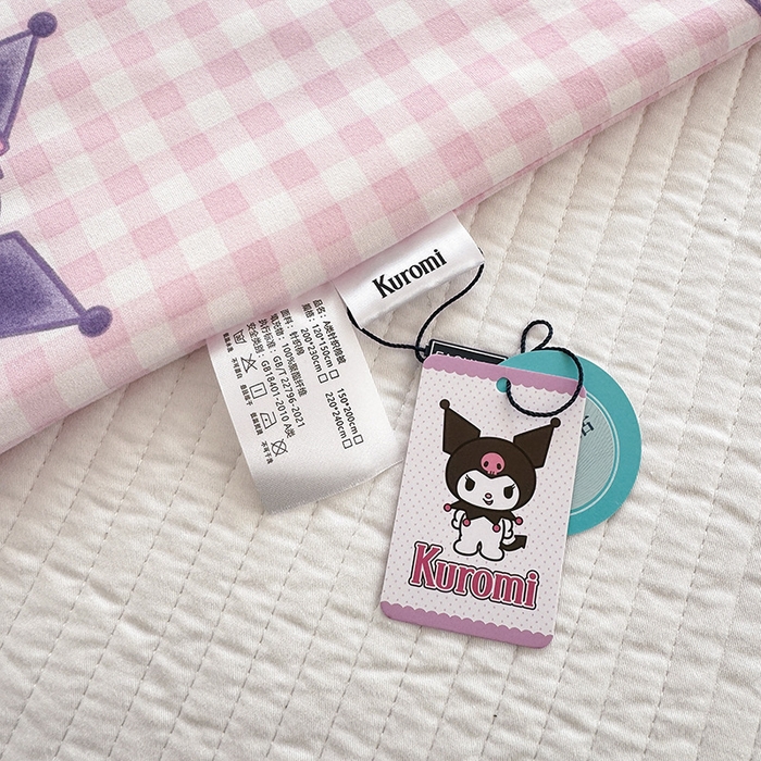 91家纺网 家纺一手货源 找家纺 博雅 2024新款三丽鸥正版系列A类牛奶丝软糯针织棉大豆纤维夏被 针织棉（带防伪标）紫格库洛米