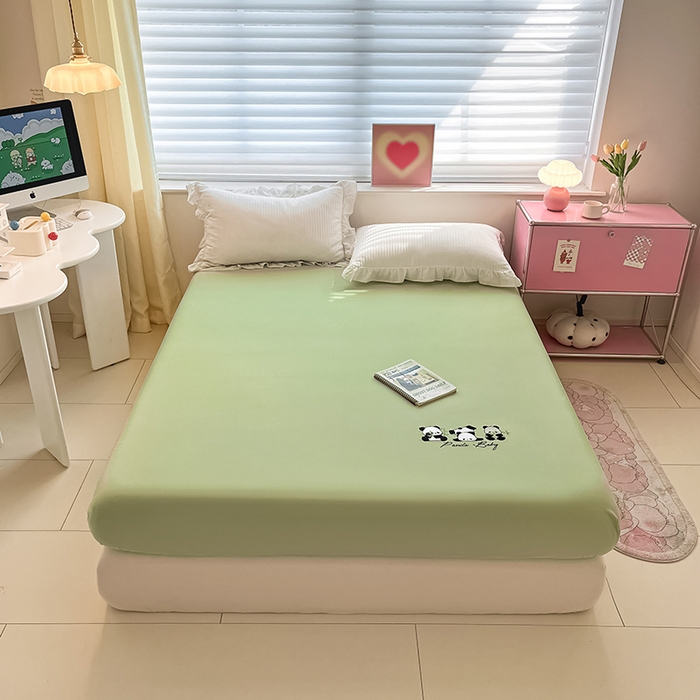 91家纺网 家纺一手货源 找家纺 2024新款A类全棉水洗棉绣花单床笠 熊猫-浅绿