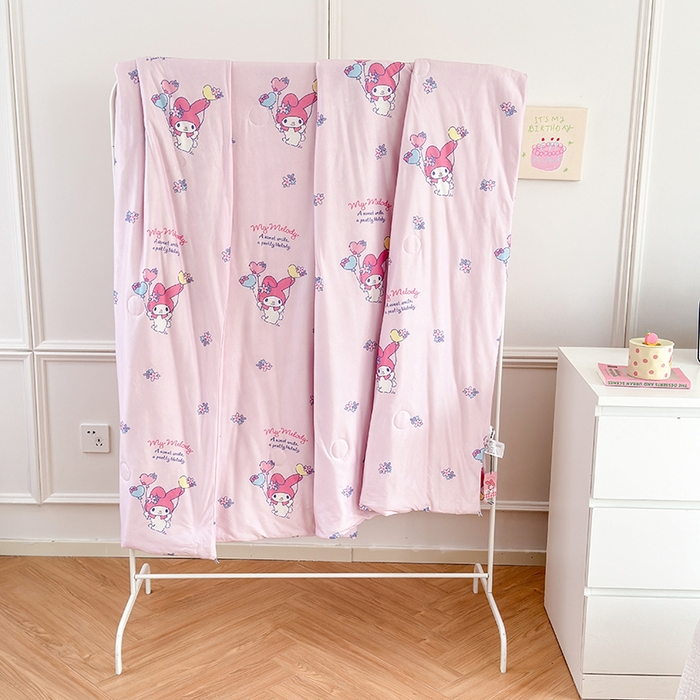 91家纺网 家纺一手货源 找家纺 博雅 2024新款三丽鸥正版系列A类牛奶丝软糯针织棉大豆纤维夏被 针织棉（带防伪标）气球美乐蒂