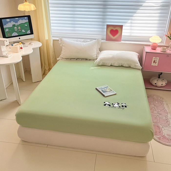 91家纺网 家纺一手货源 找家纺 2024新款A类全棉水洗棉绣花单床笠 熊猫-浅绿