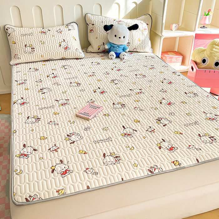 91家纺网 家纺一手货源 找家纺 金爱家 2024新款A类三丽鸥高品质可组合凉感丝乳胶席牛奶丝针织棉软糯夏被四件套 乳胶席-小鸡帕恰狗