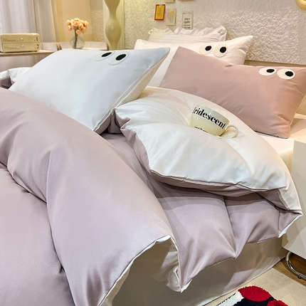 91家纺网 家纺一手货源 找家纺 艾米家居 2025新款水洗真丝大眼睛系列四件套 香槟+白