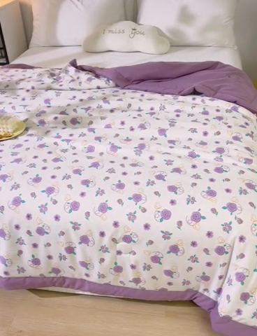 91家纺网 家纺一手货源 找家纺 爱宝被业 2025新款水洗棉麻双层纱夏凉被 玫瑰庄园