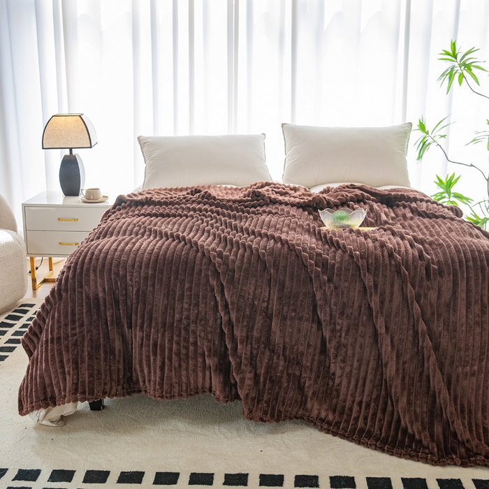 91家纺网 家纺一手货源 找家纺 卡琪曼 2024新款高克重魔法绒牛奶绒毛毯毯子 咖啡