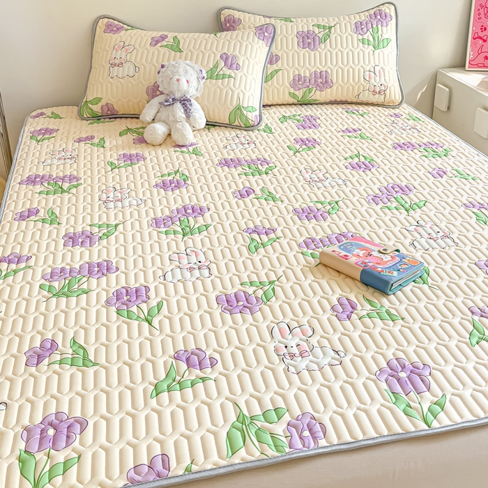 91家纺网 家纺一手货源 找家纺 沐慕 2024新款小清新印花乳胶凉席 星黛兔