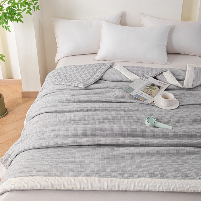 91家纺网 家纺一手货源 找家纺 爱宝被业 2025新款华夫格提花针织棉纤维夏被 绅士灰