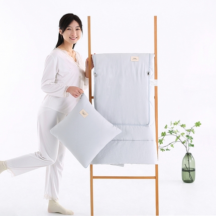 91家纺网 家纺一手货源 找家纺 （总）多米家居 2024新款多功能两用抱枕被即刻享受抱枕被