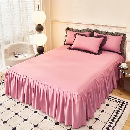 91家纺网 家纺一手货源 找家纺 莉莉安家纺 2025新款亲肤磨毛木耳花边床裙款单床裙 爱丽丝-相思粉