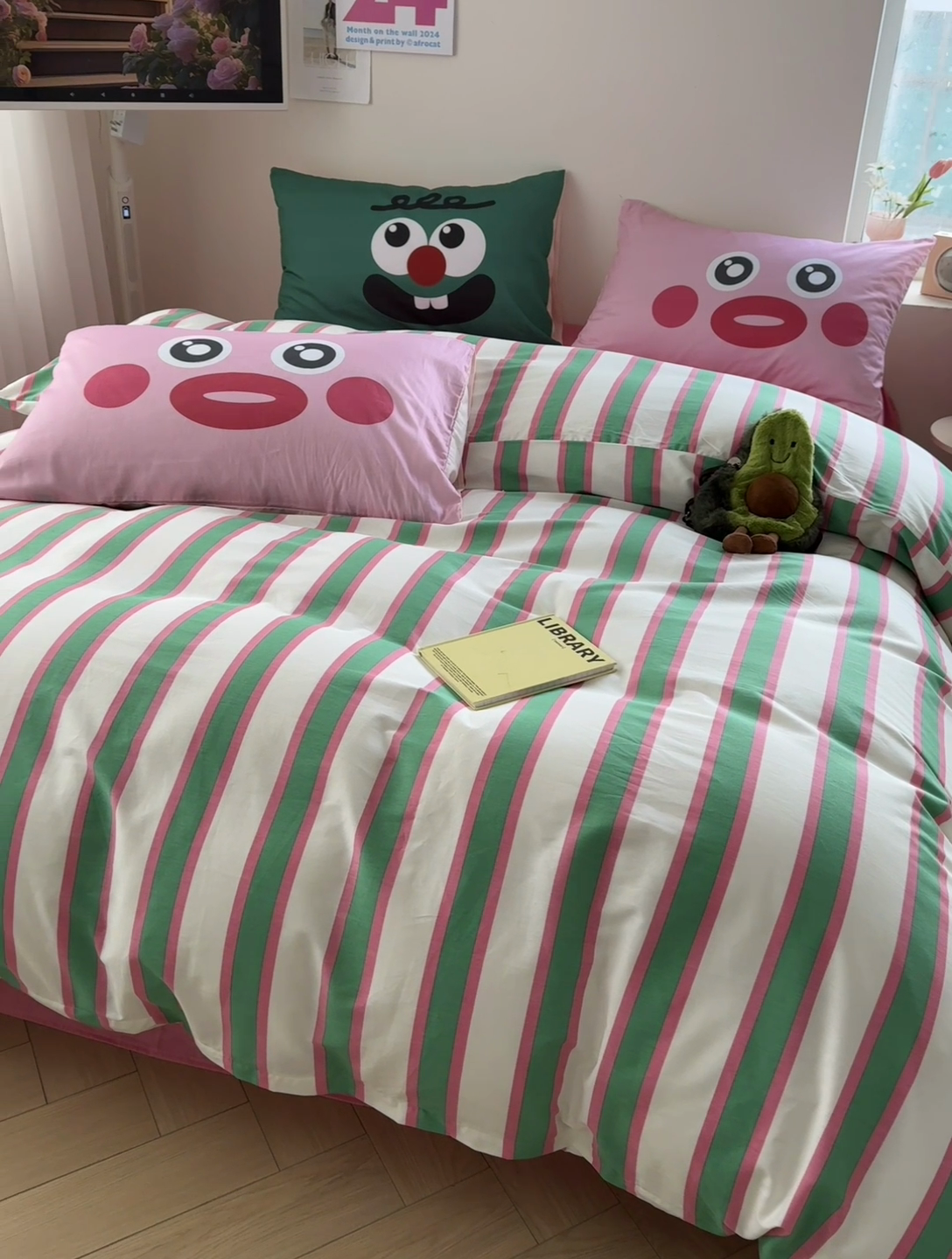 91家纺网 家纺一手货源 找家纺 2024新款大版枕套数码印花全棉四件套 糖果条纹