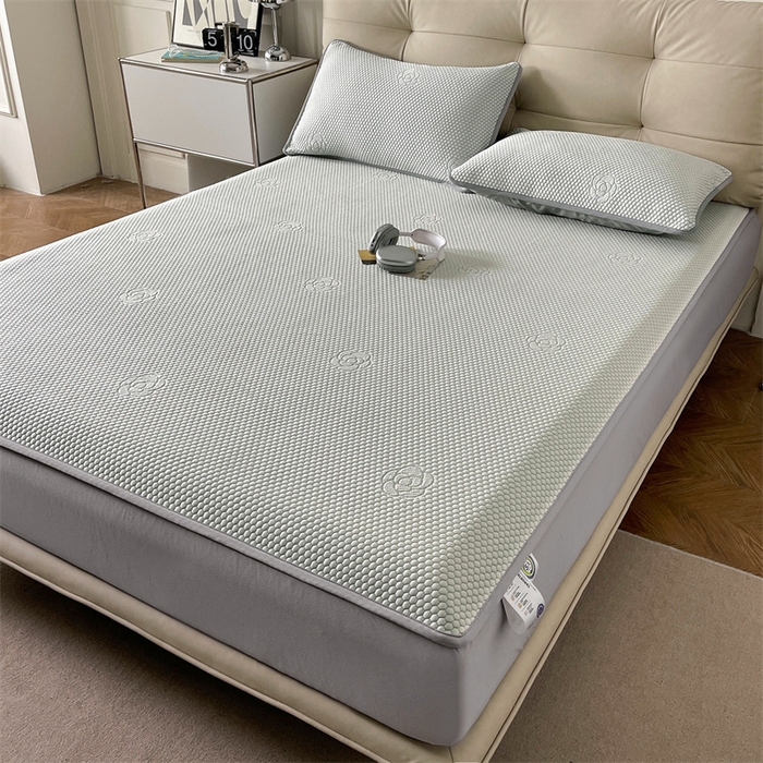 91家纺网 家纺一手货源 找家纺 （总）鑫姿席业 2025新款抗菌凉豆豆提花床笠款凉席-花朵系列