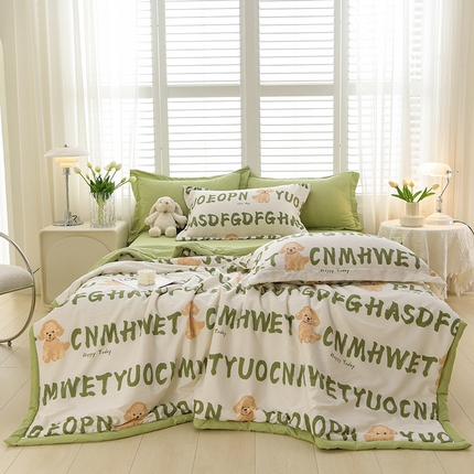 91家纺网 家纺一手货源 找家纺 圣靓家纺 2025新款清柔泡泡纱小提花单夏被夏被四件套 真情陪伴