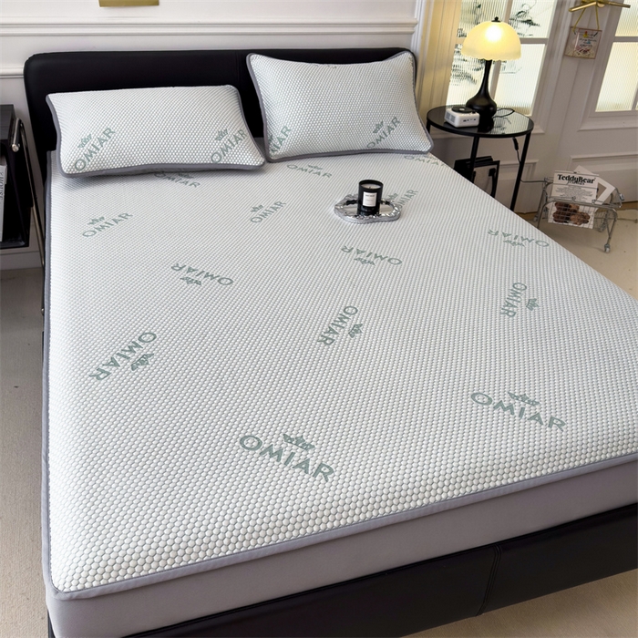 91家纺网 家纺一手货源 找家纺 （总）鑫姿席业 2025新款抗菌凉豆豆提花床笠款凉席-皇冠系列