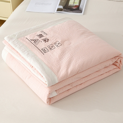 91家纺网 家纺一手货源 找家纺 （总）爱宝被业 2025新款水洗针织棉无染被夏被被芯直播爆款