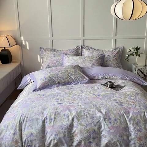 91家纺网 家纺一手货源 找家纺 棉生活 2024新款铂金棉高支数码印花四件套 盛夏光景　紫