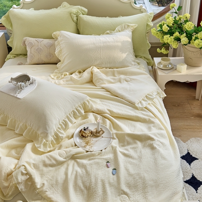 91家纺网 家纺一手货源 找家纺 米菲 2024新款泡泡棉纯色花边款夏被夏被四件套 奶昔-米