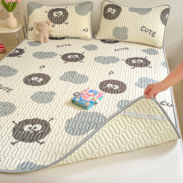 91家纺网 家纺一手货源 找家纺 沐慕 2024新款小清新印花乳胶凉席 黑球球