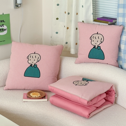 91家纺网 家纺一手货源 找家纺 （总）多米家居 2024新款卡通多功能抱枕被Amy小窝抱枕被