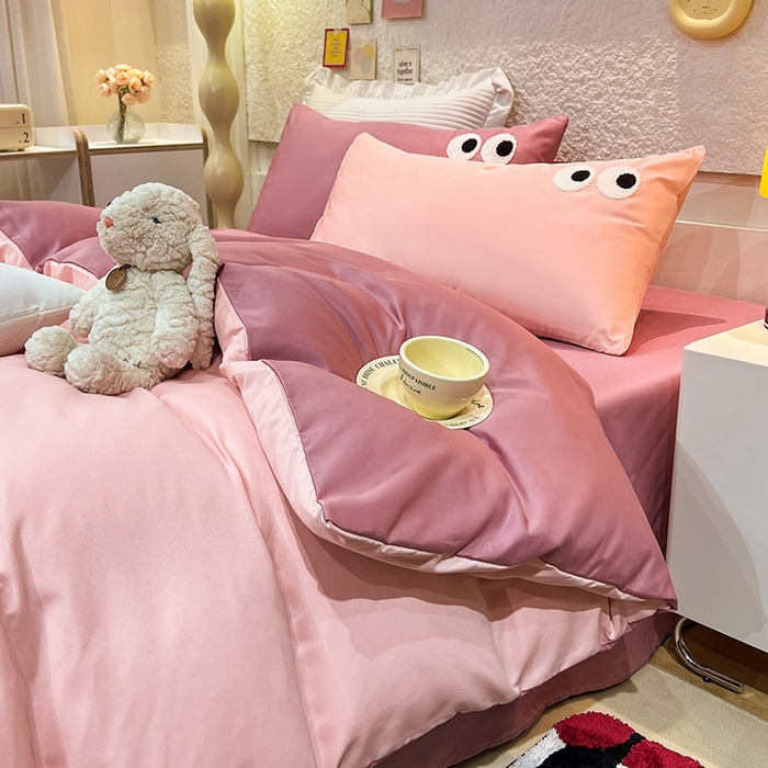 91家纺网 家纺一手货源 找家纺 艾米家居 2025新款水洗真丝大眼睛系列四件套 豆沙+玫红