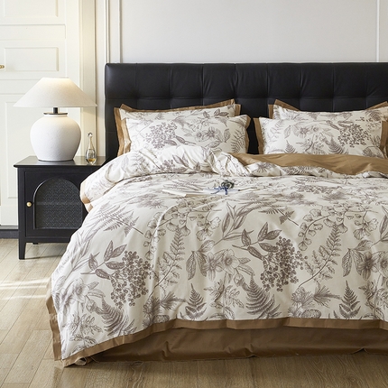 91家纺网 家纺一手货源 找家纺 千朵森 2024新款A类全棉拼角印花四件套（风格一） 罗微