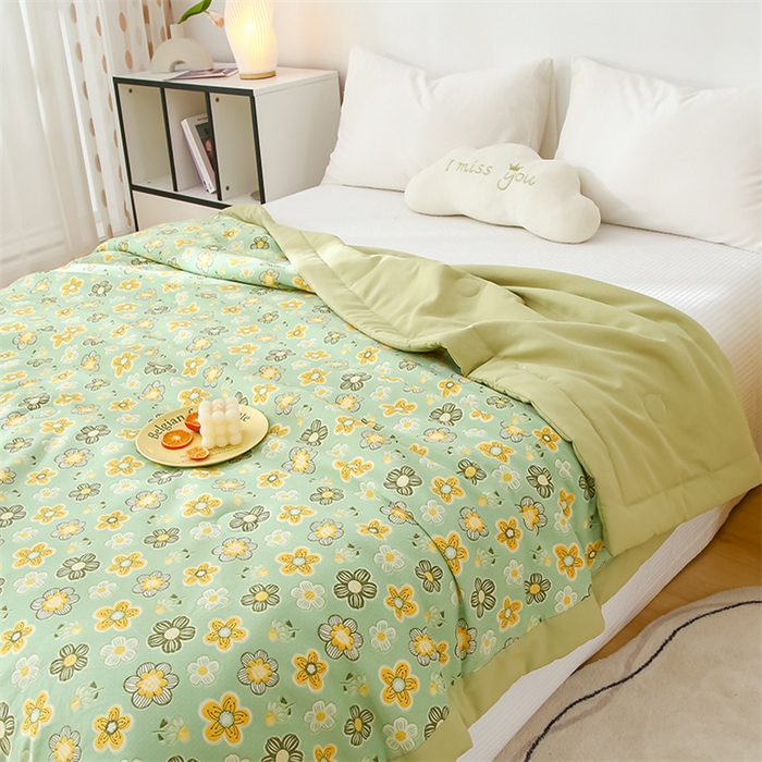 91家纺网 家纺一手货源 找家纺 爱宝被业 2025新款水洗棉麻双层纱夏凉被 花漾