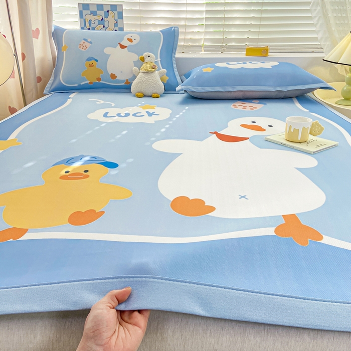 91家纺网 家纺一手货源 找家纺 博雅 2024新款1200D大版牛奶冰丝席 幸运鸭