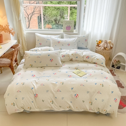 91家纺网 家纺一手货源 找家纺 花伞家居 2025新款水洗棉印花四件套 蓝色小花