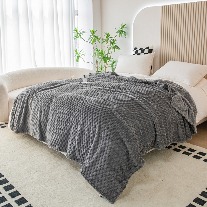 91家纺网 家纺一手货源 找家纺 卡琪曼 2025新款高克重金龟绒牛奶绒毛毯毯子 深灰