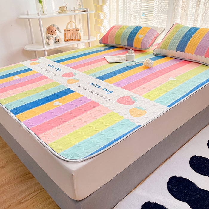 91家纺网 家纺一手货源 找家纺 贝拉梦家纺 2024新款乳胶凉席印花款三件套 彩虹莓莓