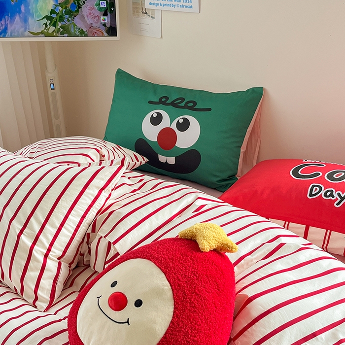 91家纺网 家纺一手货源 找家纺  2024新款大版枕套数码印花全棉四件套 红条纹